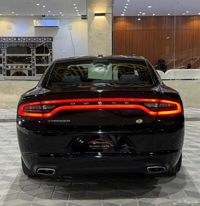 دودج تشارجر 2019 SXT (بحالة ممتازة) 3