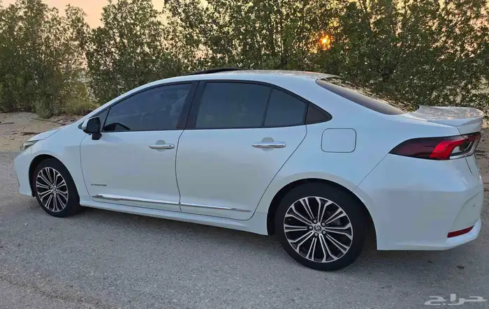 للبيع كورولا 2023 فل كامل XLI EXECUTIVE MR 3