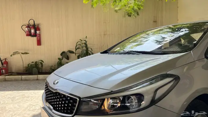 كيا سيراتو 2017 (نصف الفل) بحالة نظيفة جدا 1