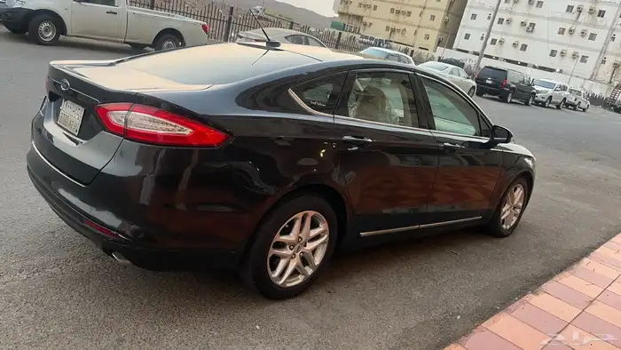 فورد فيوجن 2015 سعودي نظييف 9