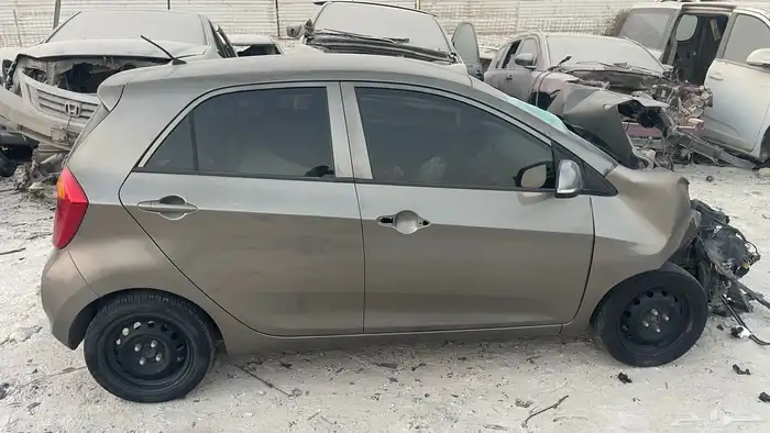 كيا بيكانتو 2013 قطع غيار فقط السياره في البحرين 1