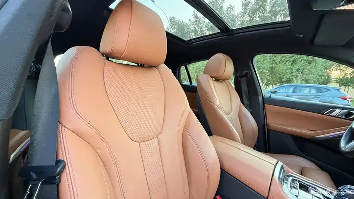 بحالة الوكالة BMW X6 2022 M kit 25