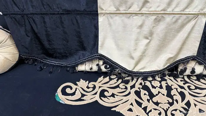 طقم كنب والستاره وطاولة 11