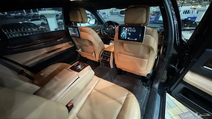 BMW 730Li 2015 11