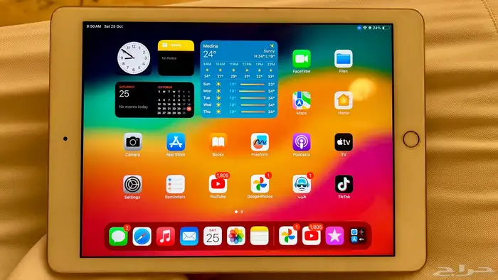 iPad 6th generation almost new 2