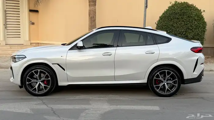 بحالة الوكالة BMW X6 2022 M kit 3