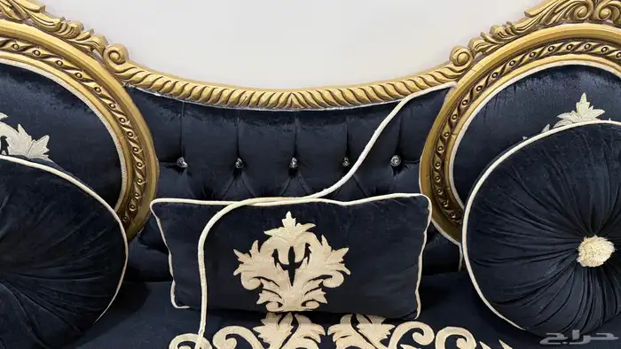 طقم كنب والستاره وطاولة 10