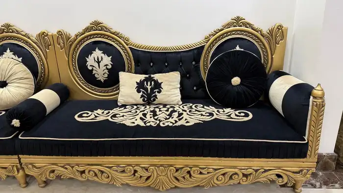 طقم كنب والستاره وطاولة 2