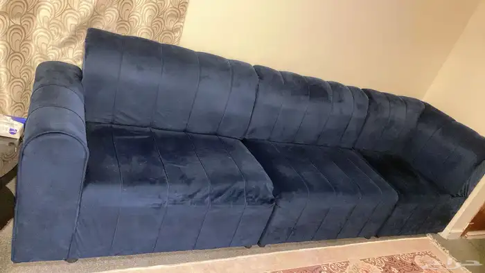 ركنه 5 قطع تسع 9 افراد حاله ممتازه ونضيفه جدا 2