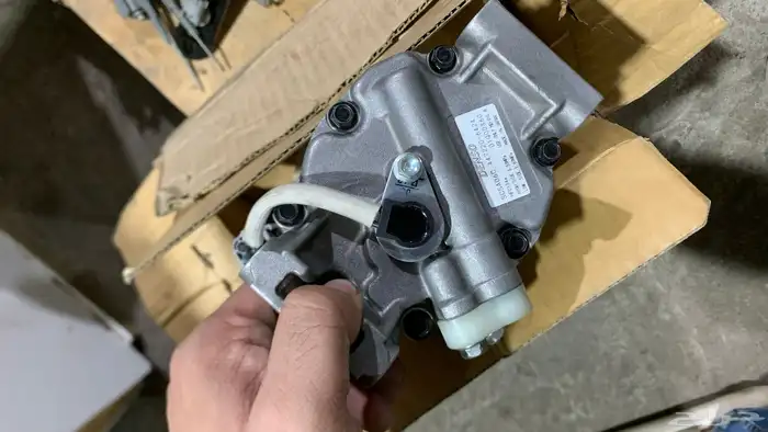 كمبروسر كورولا اصلي وكاله جديد من موديل 2001 الى 2007 4