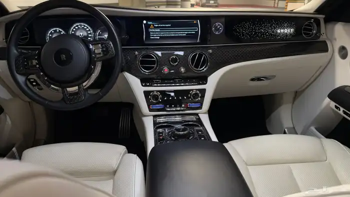 رولز رويس قوست بلاك باج 2023 15