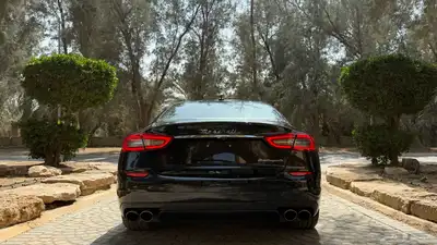 مازيراتي كواتربورتي 2014 في قمة النظافة ( ممشى قليل ) index