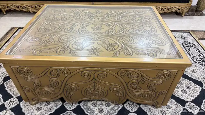 طقم كنب والستاره وطاولة 9