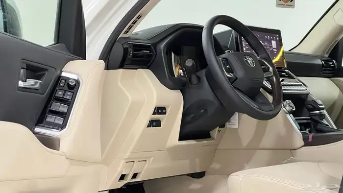تويوتا لاندكروزر GX.R.2025.L5فل كامل تنفس طبيعي خليجي 7