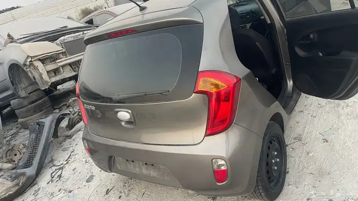 كيا بيكانتو 2013 قطع غيار فقط السياره في البحرين 12