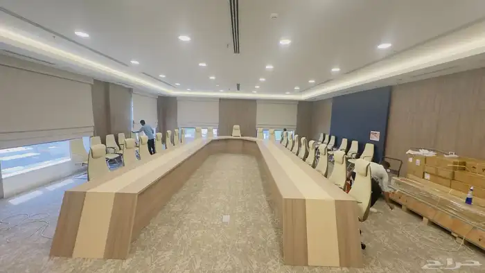 طاولة اجتماعات 5