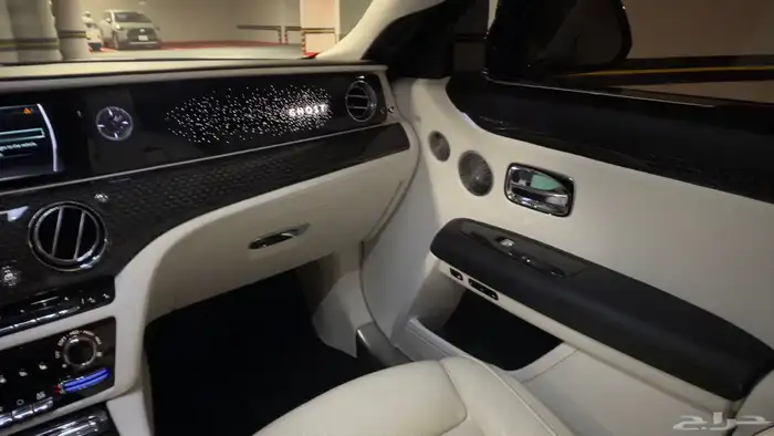 رولز رويس قوست بلاك باج 2023 13