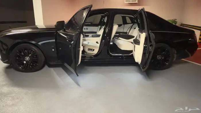 رولز رويس قوست بلاك باج 2023 16