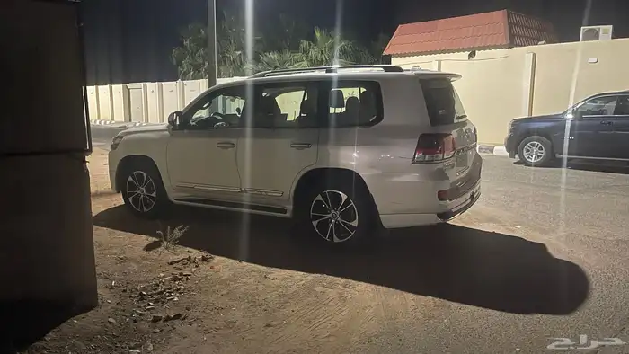 جيب لاند كرروزر رقم 4 موديل 2021 0