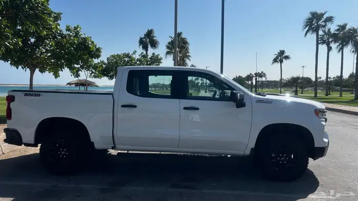 شيفروليه سلفرادو 2023 تريل بوس z71 جديد للبيع 8