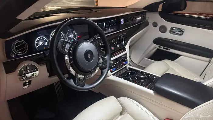 رولز رويس قوست بلاك باج 2023 6