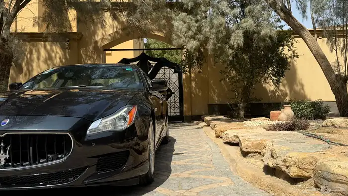 مازيراتي كواتربورتي 2014 في قمة النظافة ( ممشى قليل ) 14