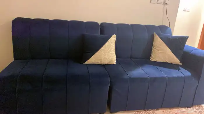 ركنه 5 قطع تسع 9 افراد حاله ممتازه ونضيفه جدا 1