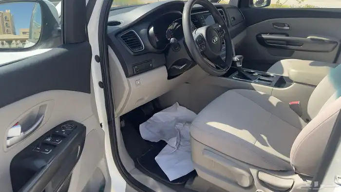 كيا كارنيفال 2020 5