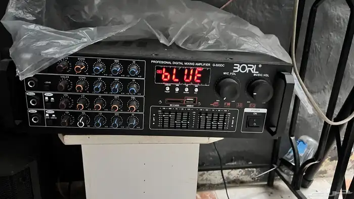 للبيع سماعات 1