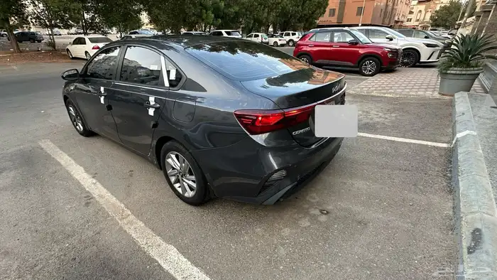 كيا سيراتو بحاله ممتازه عداد 85 5