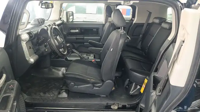 جيب FJ موديل 2015 13