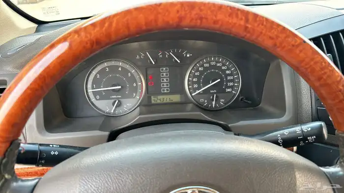 لاندكروزر GXR 2012 سعودي 8 سلندر 32