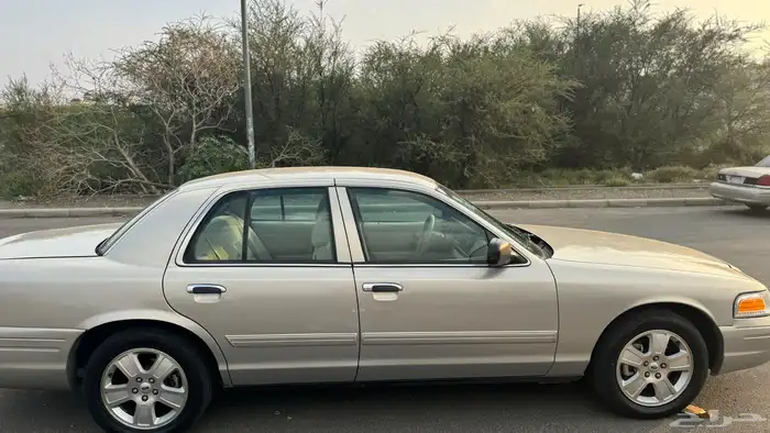 فورد فكتوريا 2011 سعودي 11