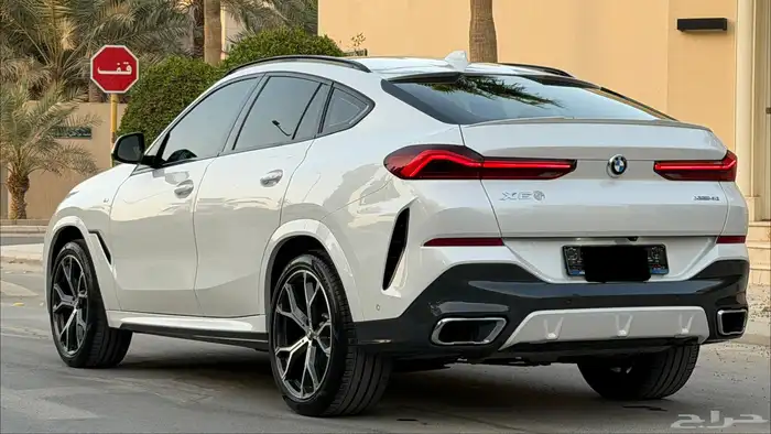 بحالة الوكالة BMW X6 2022 M kit 7