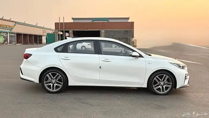 كيا سيراتو 2021 اعلا مواصفات بدون فتحه بحالة الوكاله للبيع 6