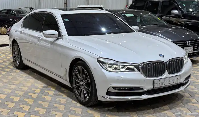 بي ام دبليو 740Li 2016 2