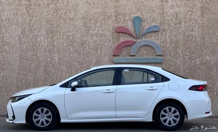 تويوتا كورولا XLE 2022 3