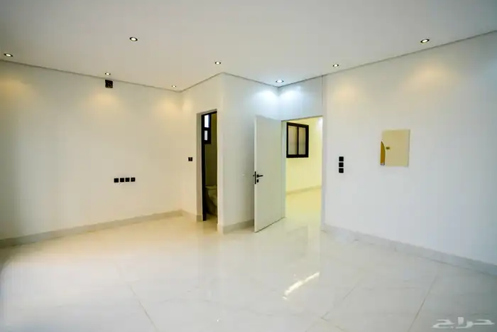 فيلا تاون هاوس حي لبن مساحه 393 متر 6