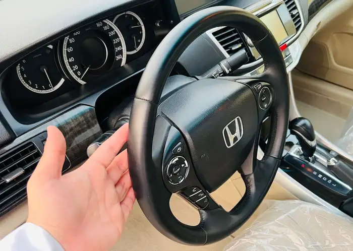 هوندا اكورد 2014 فل كامل نظيف جدا 40