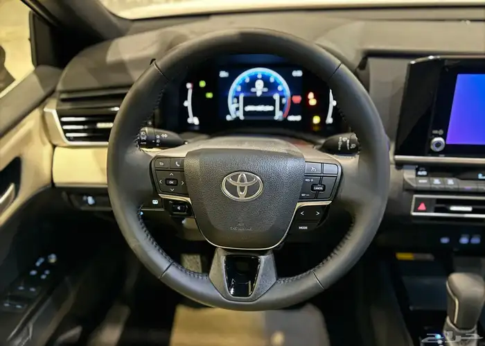 تويوتا كامري LE 2025 بنزين جديد اصفار بأقل سعر 18