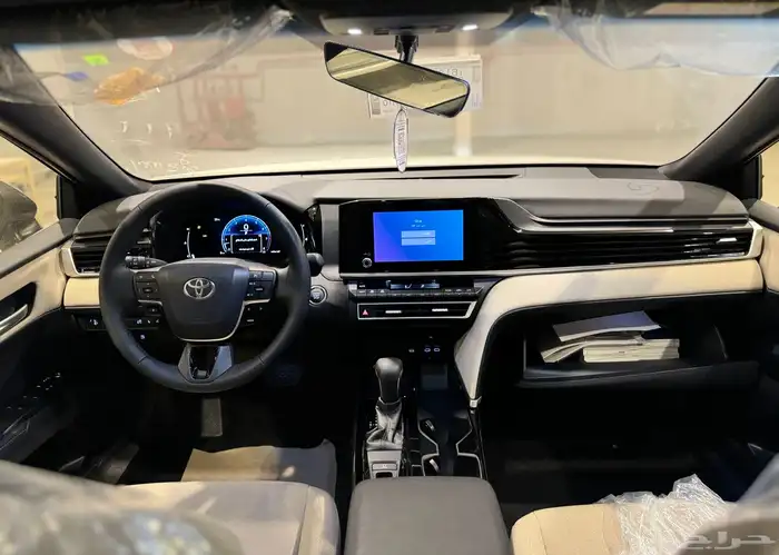 تويوتا كامري LE 2025 بنزين جديد اصفار بأقل سعر 17