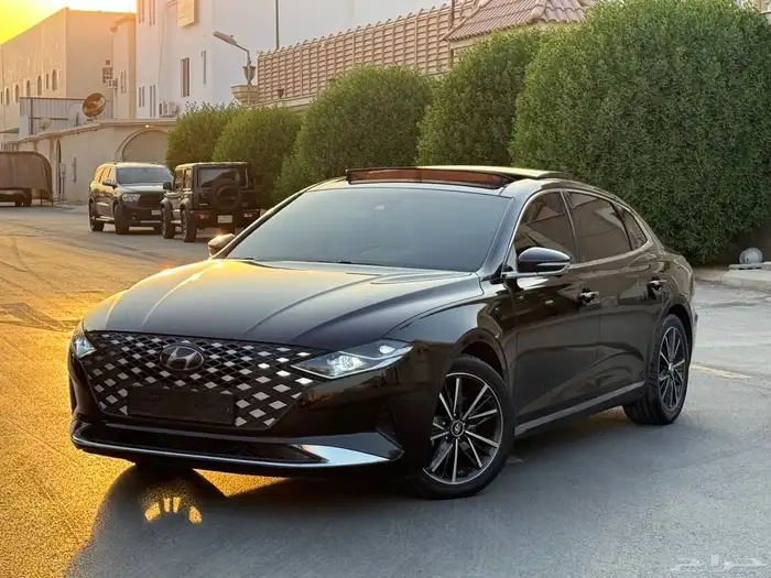 هونداي ازيرا 2023 فل بانوراما ( بحالة ممتازة ) 0