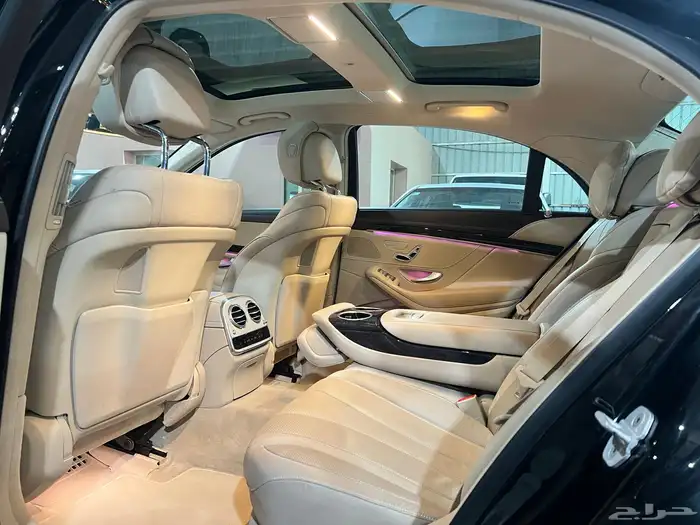 مرسيدس s400 مخزنه عداد 77 الف جفالي 4 ازارير وكاله 40