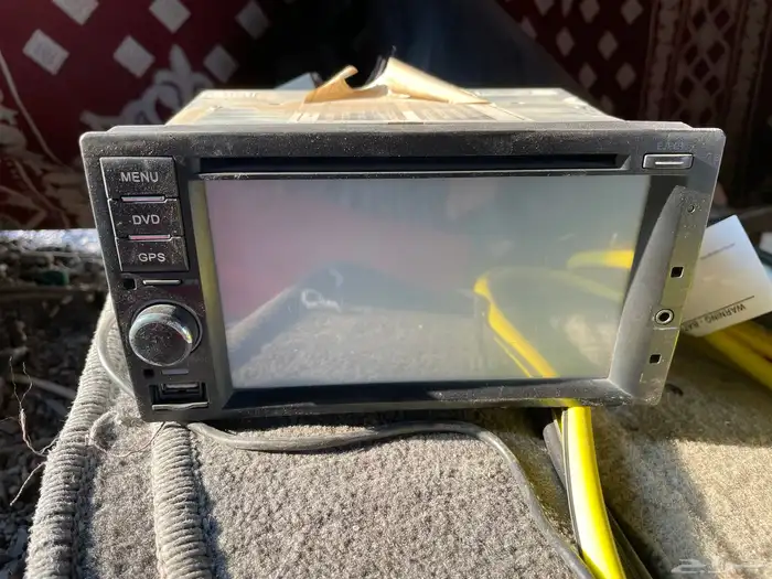 شاشه راكبه على فورد 0