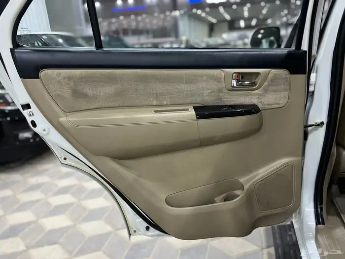 فورتشنر 2015 VX 6 سلندر 60 عام 9