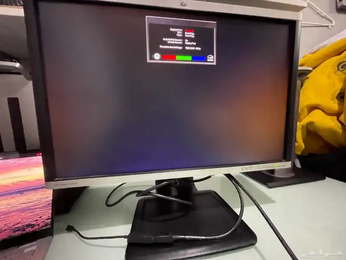 شاشات كومبيوتر موجود كميه 8