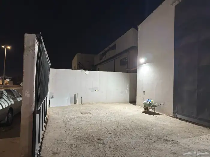 ورشه او مستودع تقبيل في القطيف التركيه الصناعيه 1