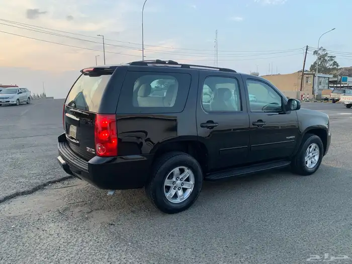 جي ام سي يوكون 2012 دبل 17