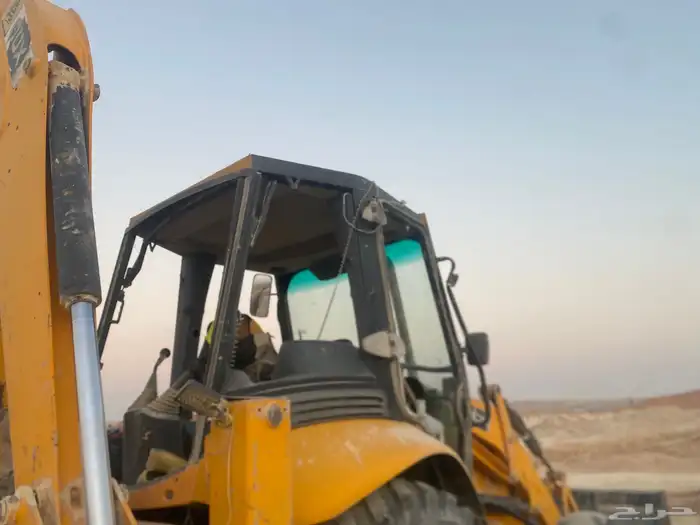 جي سي بي عرجاء 2008 9