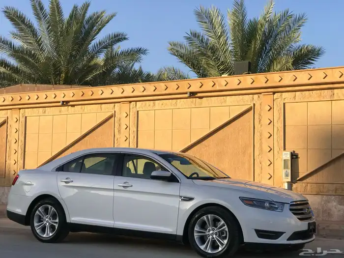 فورد تورس SEL 2014 نص فل نظيف للبيع 4